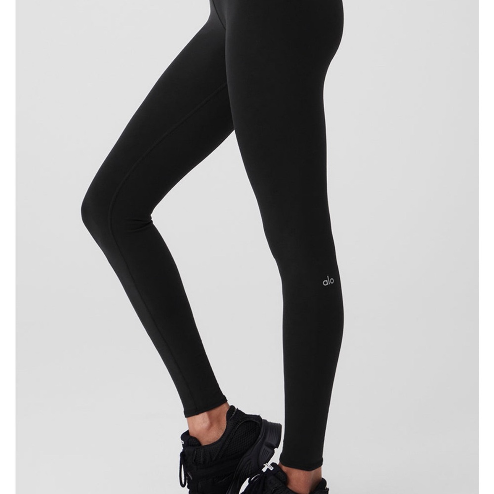 Black ALO airbrush leggings